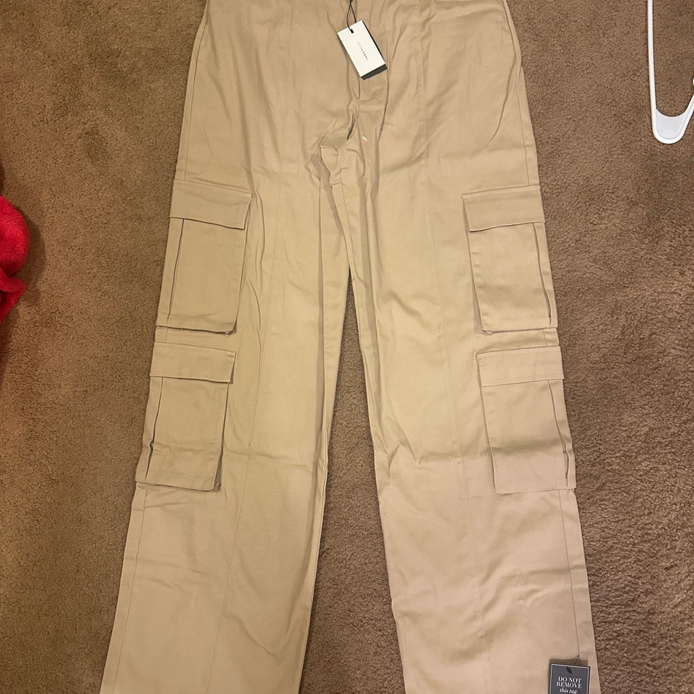 NWOT JLUXLABEL women's Beige Cargo Pants